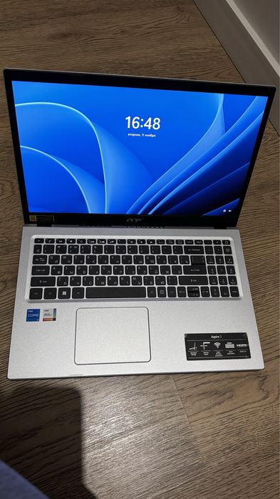 Продам ноутбук Acer Aspire 3 (Core i5 / Iris Xe Graphics)