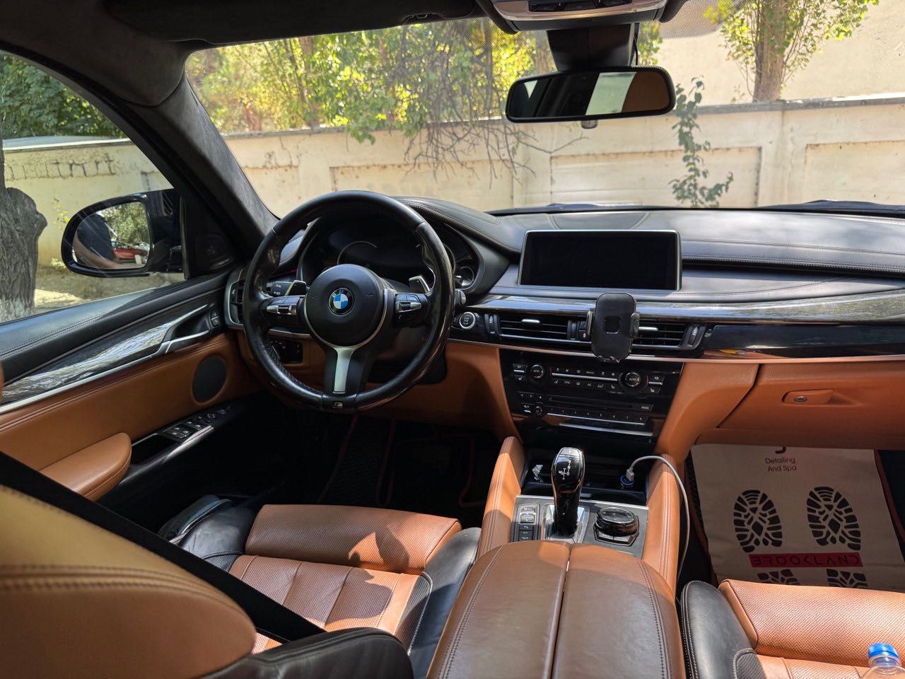 Bmw x6  2015 sotiladi