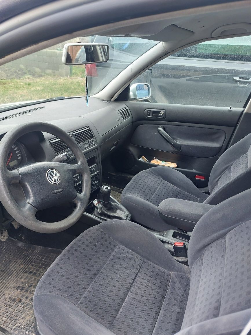 schimb golf 4 cu dacia MCV