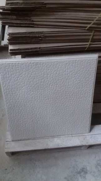 Армстронг Потолки, Armstrong