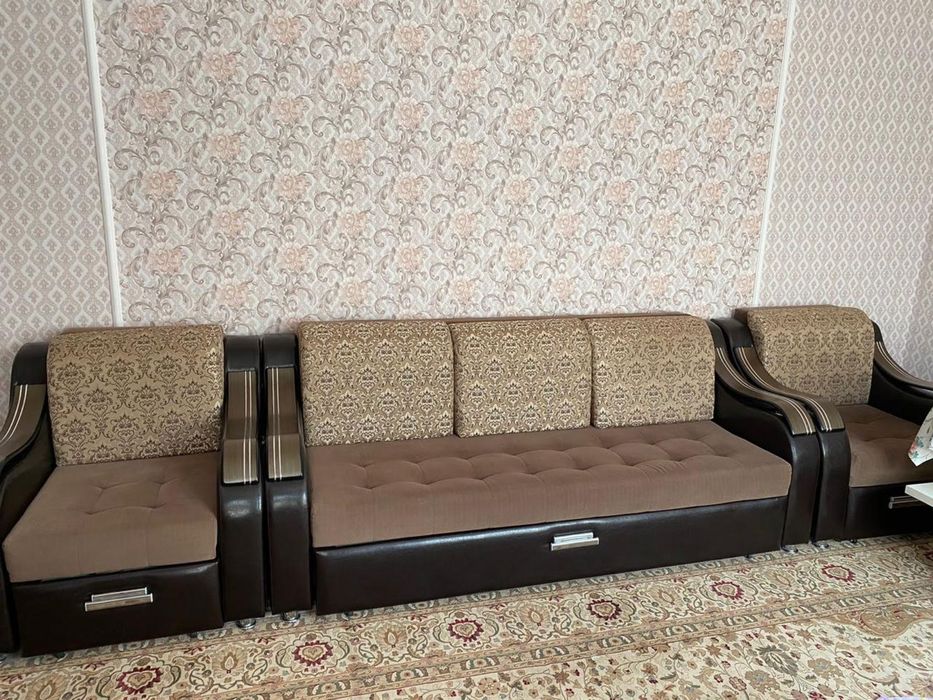 Мягкая мебель в хорошем состоянии