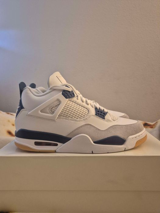 Jordan 4 SB Navy