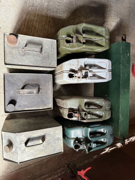 Canistră , modele diferite