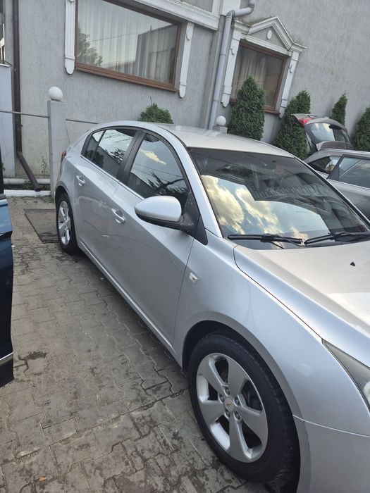 Vând Chevrolet cruze 2012 automat 2.0 diesel