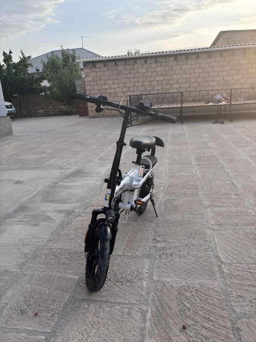 Продам скутер отличный