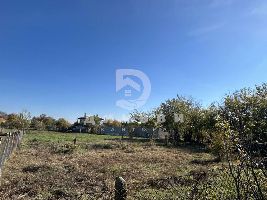 Парцел в село Християново