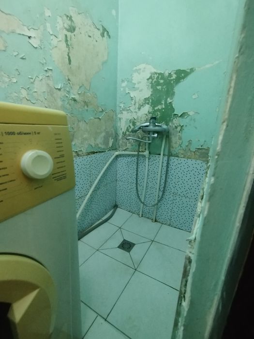 Продаётся квартира  в бывшем общежитие на Лисуново