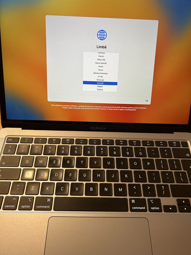 MacBook Air 13-inch 2020