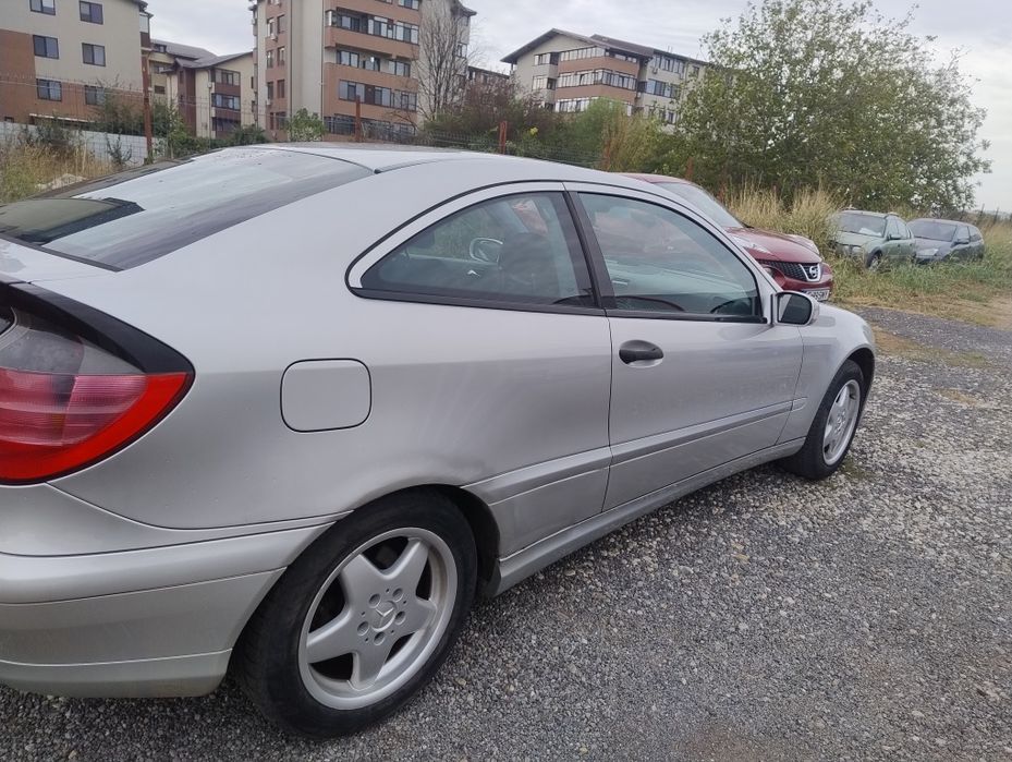 De vanzare mercedes c 180