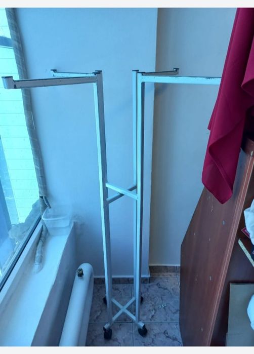 Продам рейл вешалка для платков или детской одежды или рубашек,брюк,юб