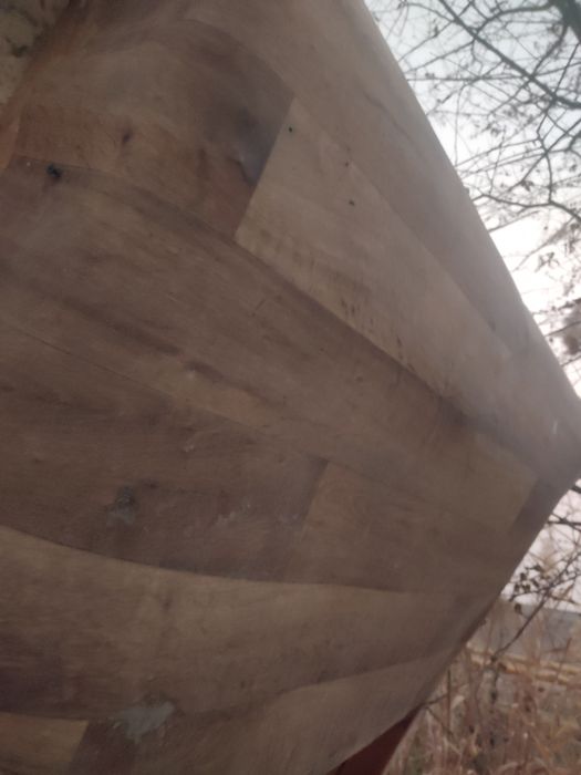 Линолеум срочно сотилади 400 квадратча