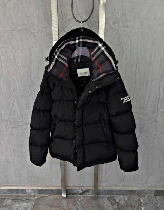 Burberry яке! ЧИСТО НОВО!