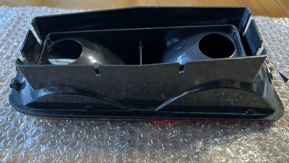 Land Rover Discovery 2 SE, Заден фар за мъгла и задна скорост за броня