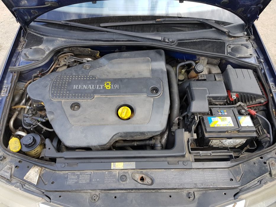 Dezmembram Renault Laguna