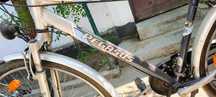 Vand bicicleta cu doua roti