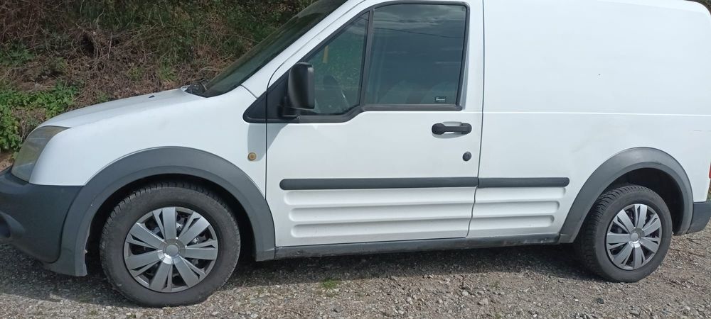 Se vinde ford conect 18.tdci.anul 2013