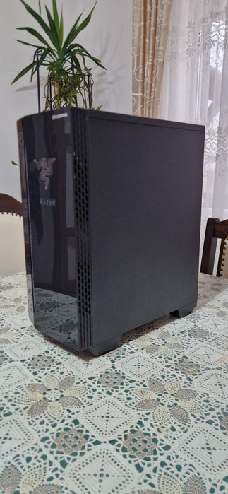 Vand Carcasa Pc Floston