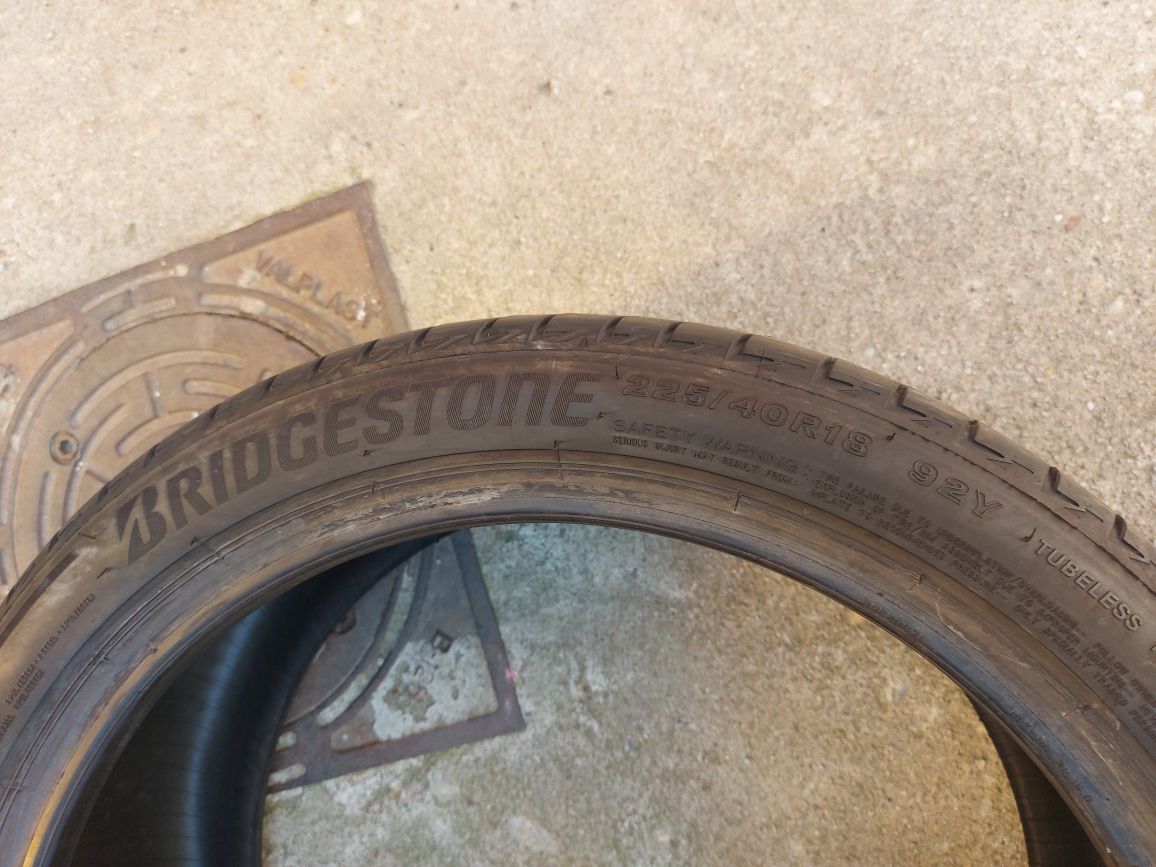 225 40 18 Bridgestone DOT 2020 vara