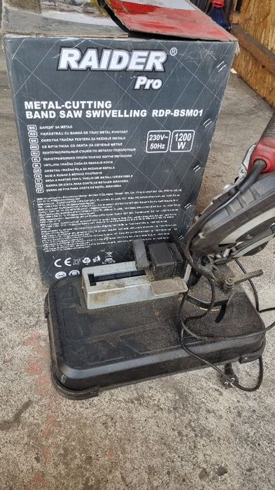 Fierăstrău cu banda