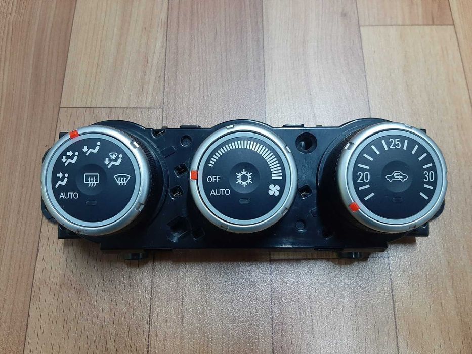 Продам Блок управления климат контролем Mitsubishi Outlander 2008