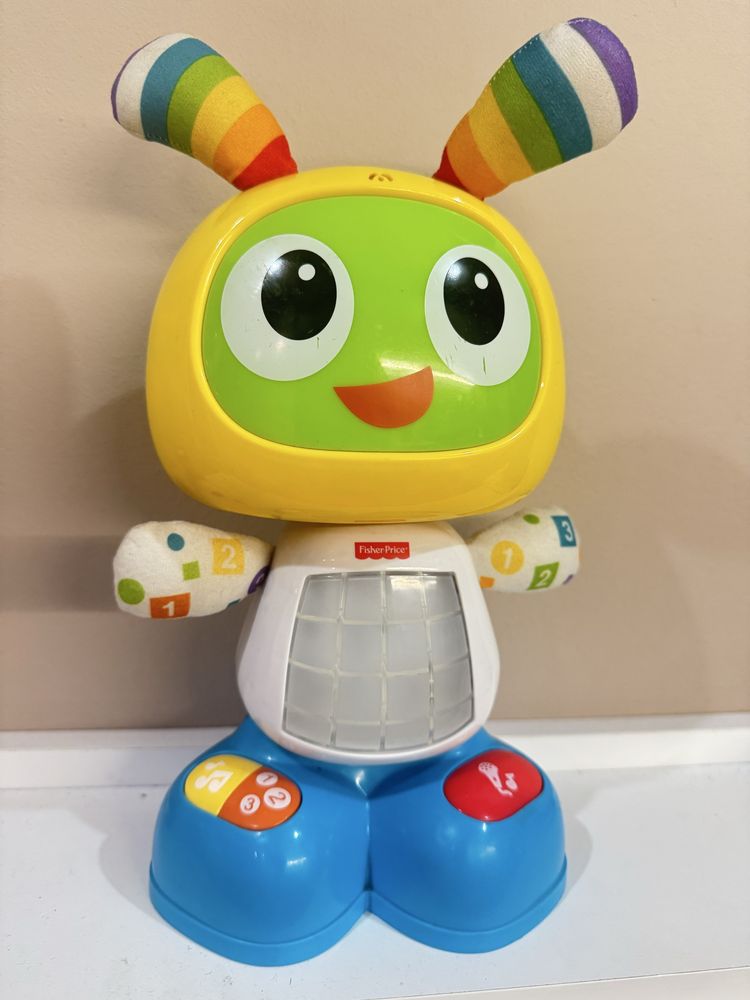 Fisher Price Танцуващо роботче БийтБо Fisher Price