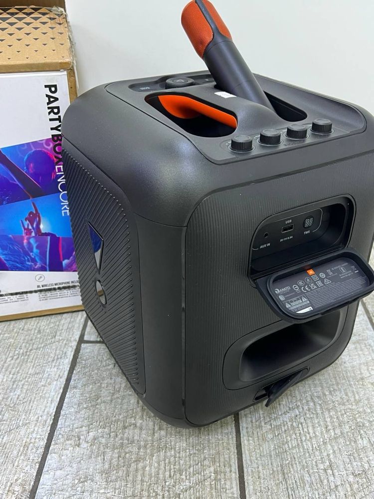 Jbl Partybox Encore Essetial Mic Комплектация: полная