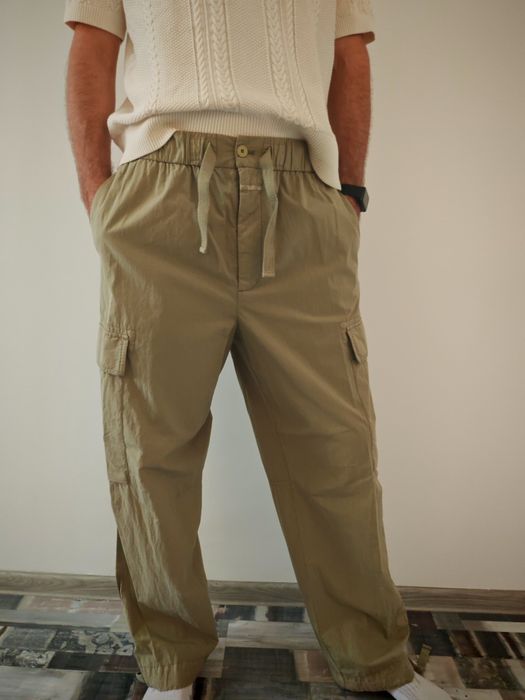 Pantaloni marca Closed