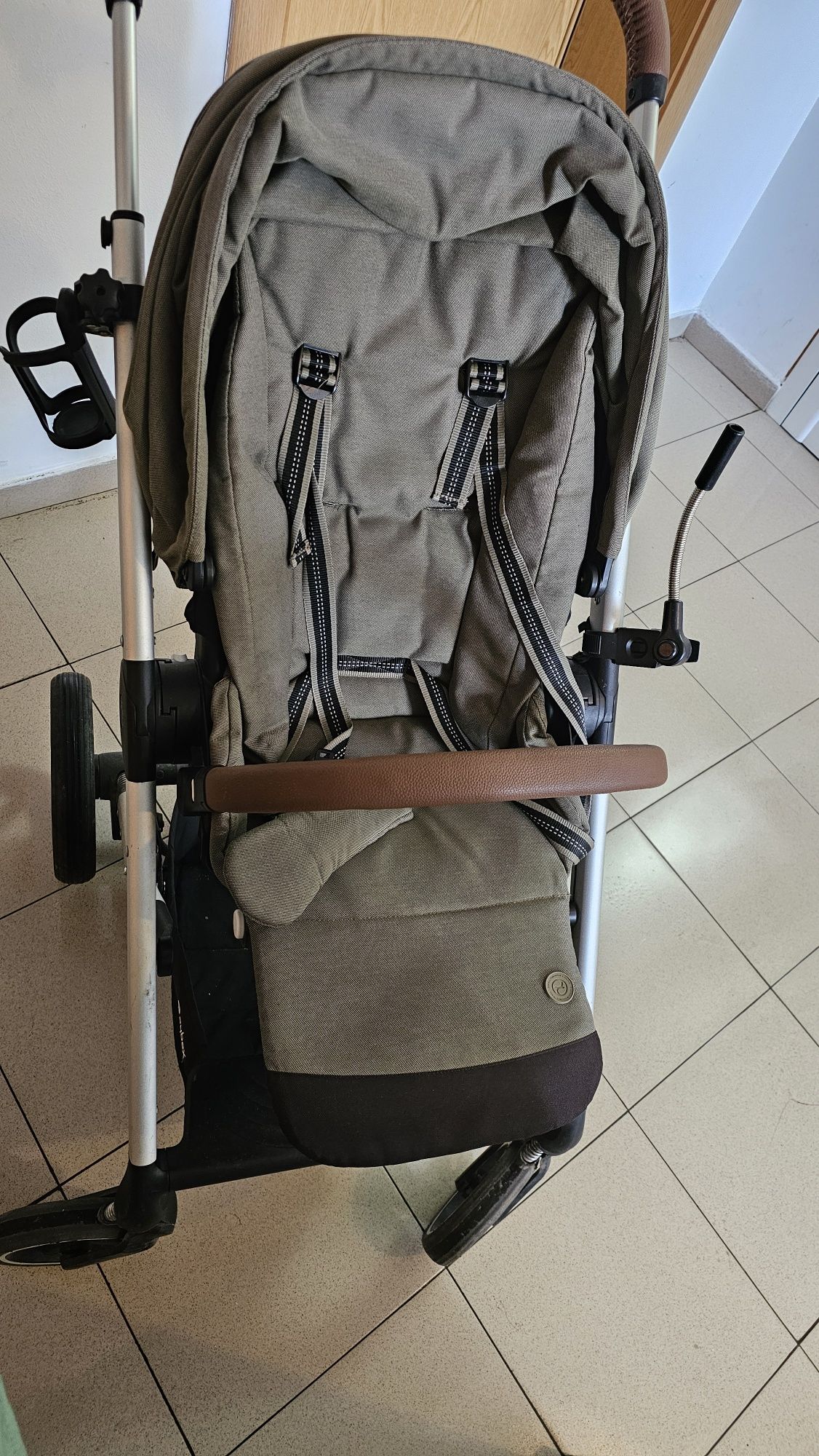 Classic Beige Бебешка количка Cybex Balios S и кош за новородено
