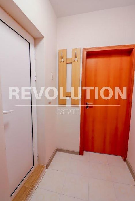 Дава се под наем Двустаен апартамент в Варна, Зимно кино Тракия - 50 кв.м за 425 € - Снимка #7