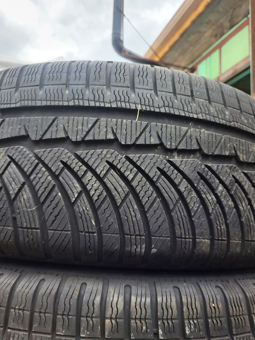 2 бр 245/45/18 Michelin