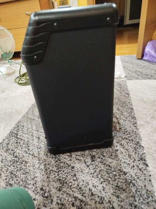 Vand Cub chitară Electrică Și Electro-Acustică ,Line6 Spider V 30 MkI