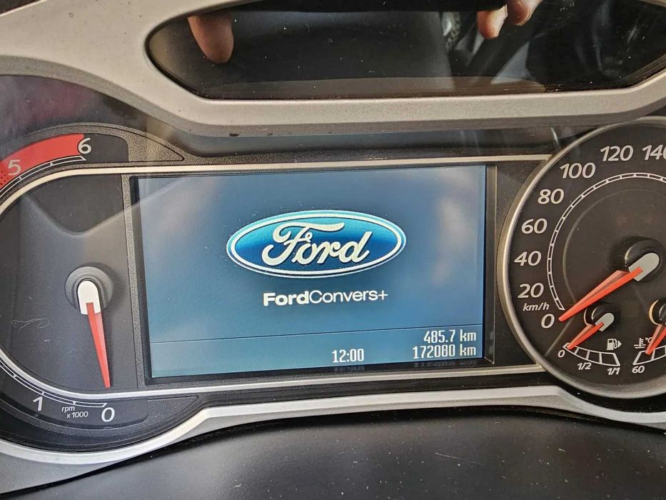 Ford Mondeo MK4 din 2010, sedan albastru, 140 CP, cu dotări full