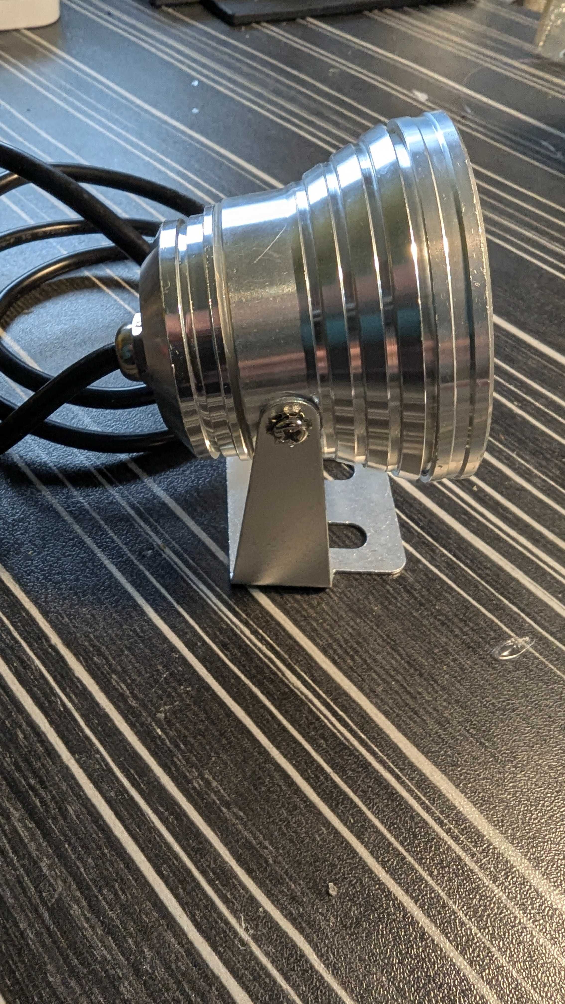 LED лампи 6 бр., прожектор  10W RGB и бели за вътрешна/външна употреба