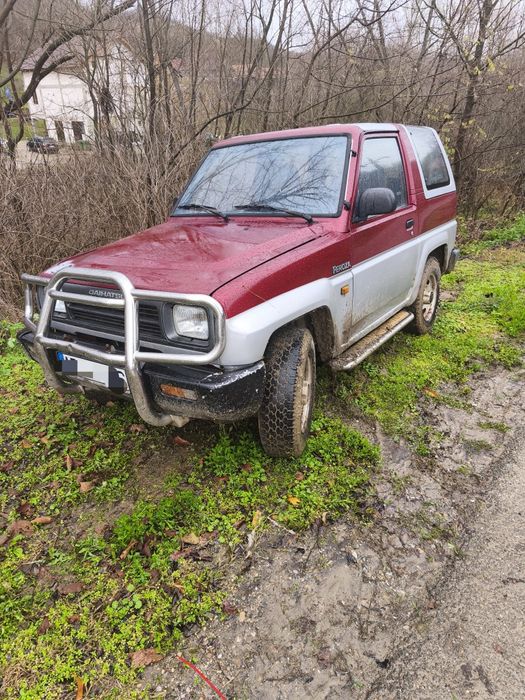 Vând Daihatsu feroza