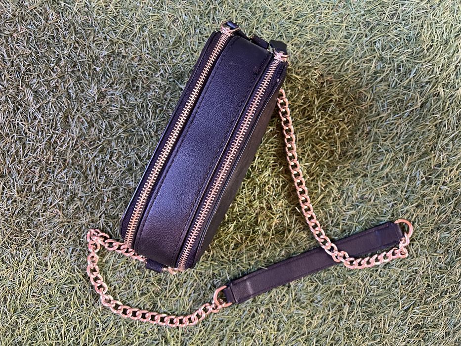 Дамска чанта Guess