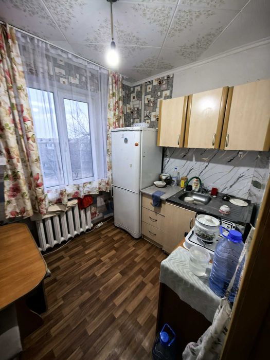 Продается 1 комнатная квартира в 2-ом микрорайоне.