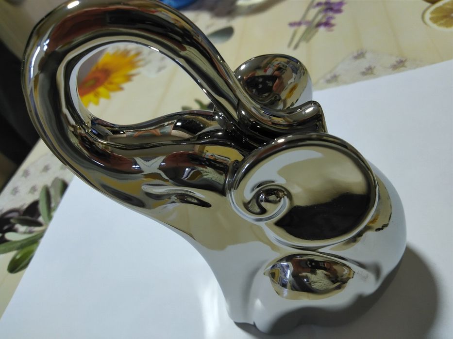 Слон талисманен перфектен нов