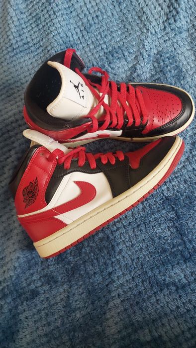 Vand Jordan 1 mid