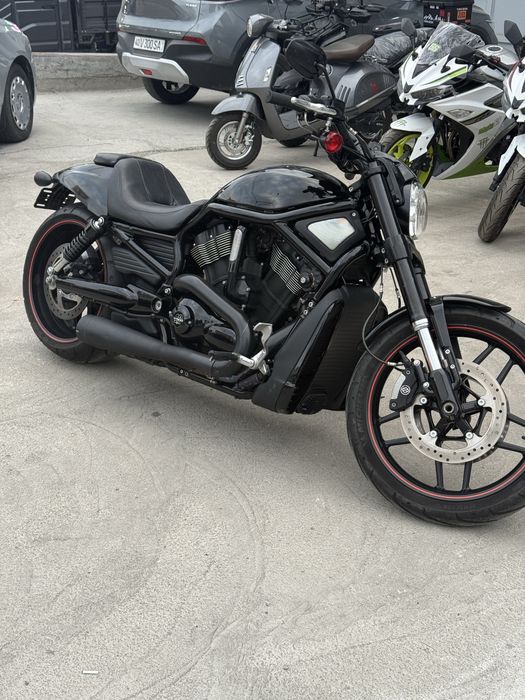 Moto harley DEVIDSON V ROD 1250