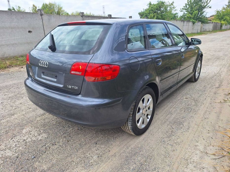 Dezmembrez Audi A3 Sportback (8PA) 1.9 TDI BKC 2005