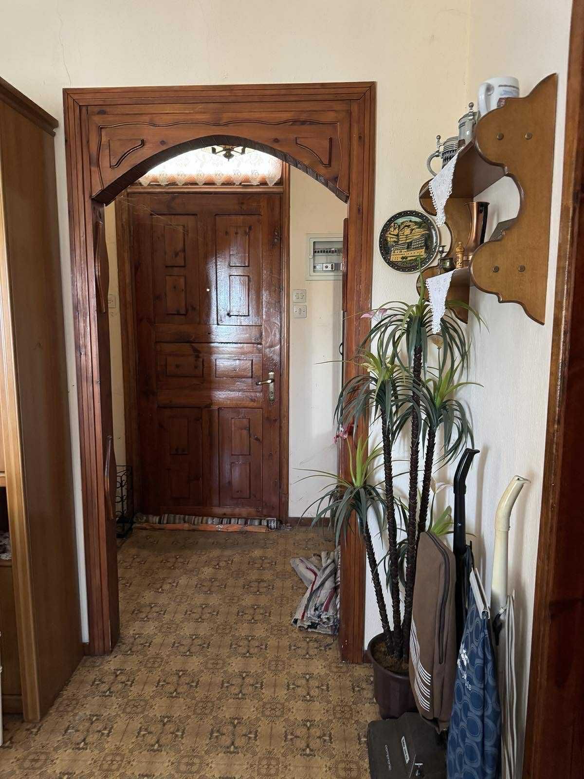 Продава  къща Гърция , на 30 км от Офринио