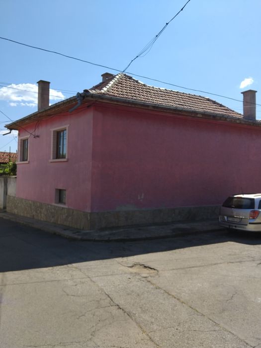 Имот в Мъглиж с двор 540кв.м.