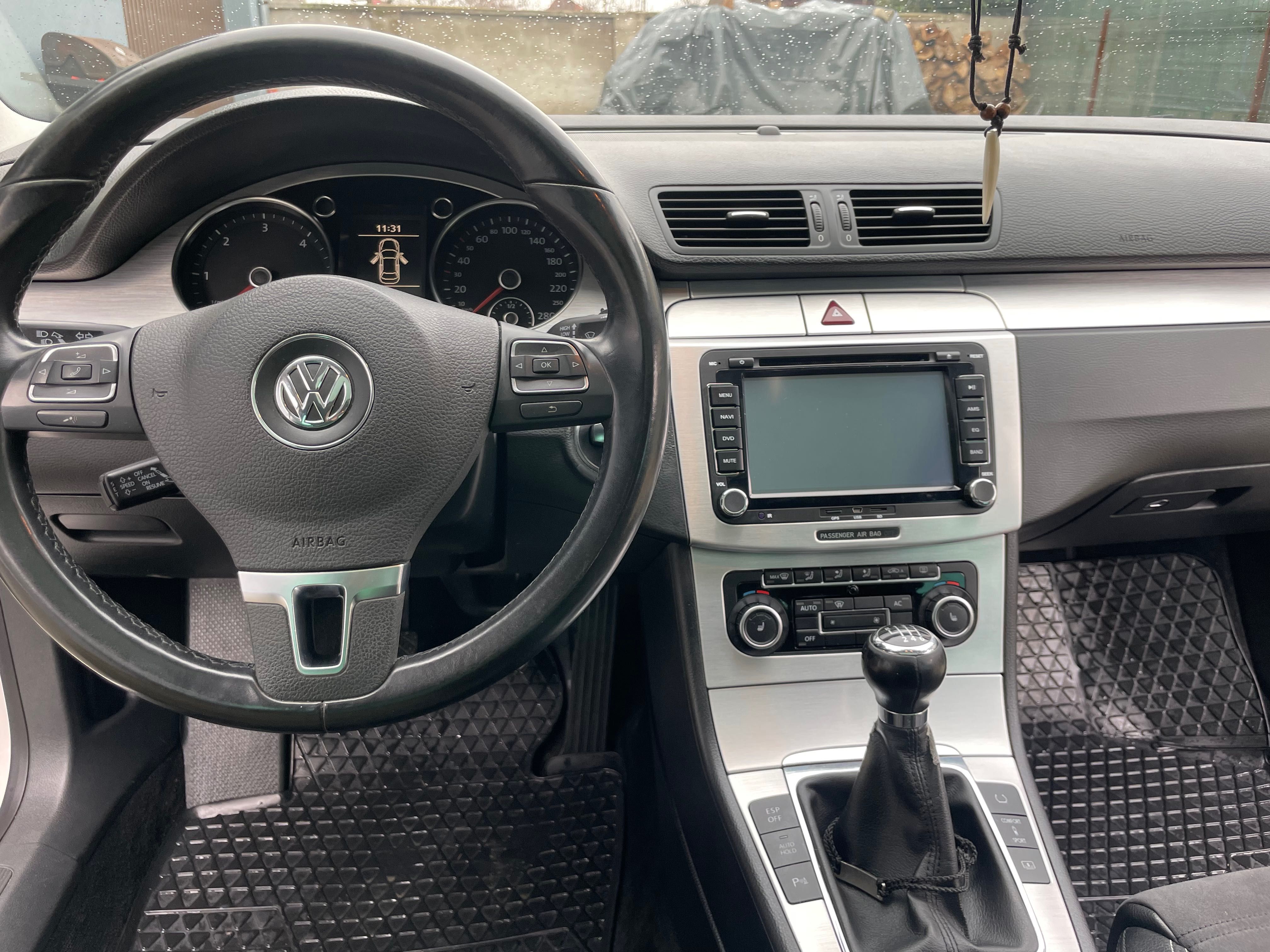 Vând/schimb * Vw Passat cc* Euro 5 * 170 CP *