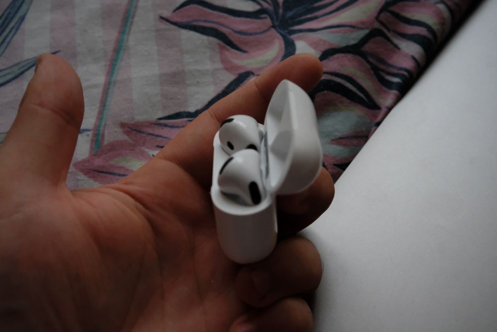 AirPods 4 CA NOI
