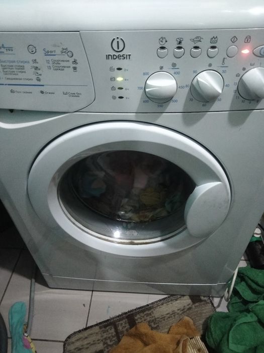 Продам стиральную машинку
