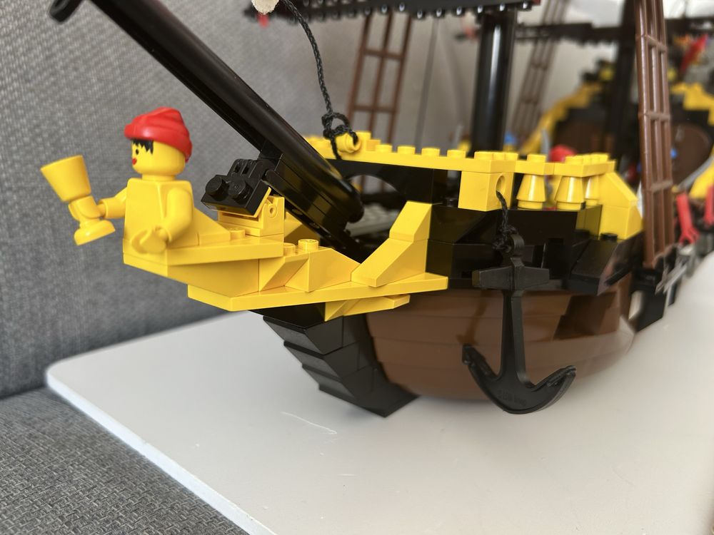 Lego Pirates Black Seas Barracuda (Dark Shark) 6285