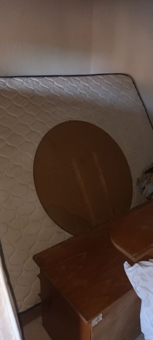 Ocazie !!! Vand 2 Saltele Relaxa pe arcuri , la 400 de lei neg buc.