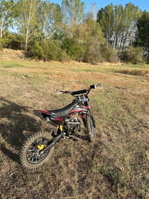 Продавам кросов мотор