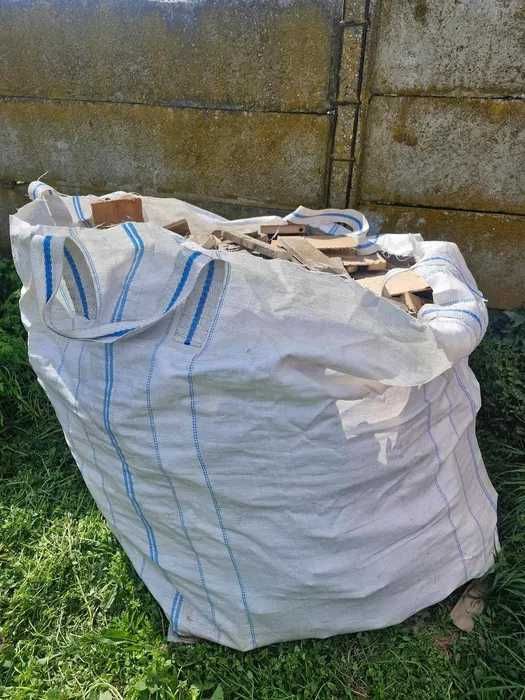 deseu din pal la sac alternativa la lemn , aproximativ 200 de saci