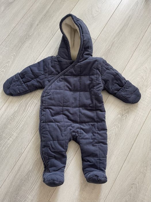 Зимни бебешки космонавти